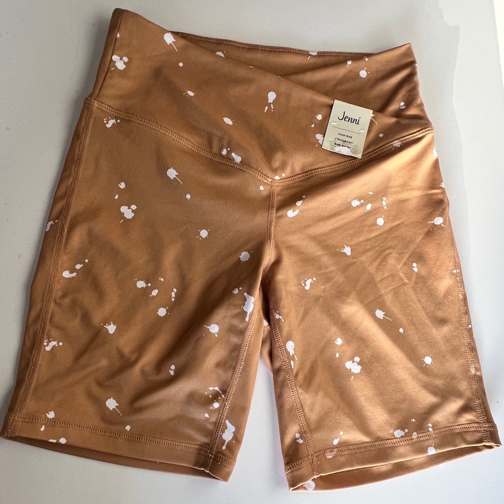JENNI - High Waist Crossover Bike Shorts